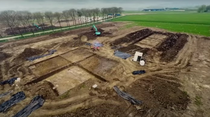u-holandiji-otkriveno-svetiliste-nalik-stounhendzu-staro-4.000-godina
