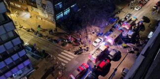 drama-u-kosovskoj-ulici:-vatrogasci-ne-mogu-da-lociraju-mesto-pozara,-pretrazuju-vise-zgrada