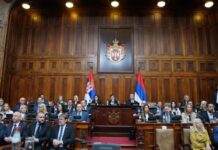 burna-polemika-u-skupstini:-u-parlamentu-u-toku-rasprava-o-izboru-nove-vlade-srbije-(video)