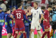 engleski-fudbaleri-u-delirijumu!-slave-pobedu-protiv-srbije-kao-da-su-osvojili-euro-2024-(foto)