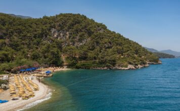 dozivite-zadivljujuce-obale-turske-na-legendarnom-„plavom-putovanju“-–-nedeljnik