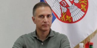 „drzava-srbija-je-odlucila-da-deluje-protiv-politike-pristine“-stefanovic:-ovo-je-duboko-promisljena-politika-predsednika-vucica