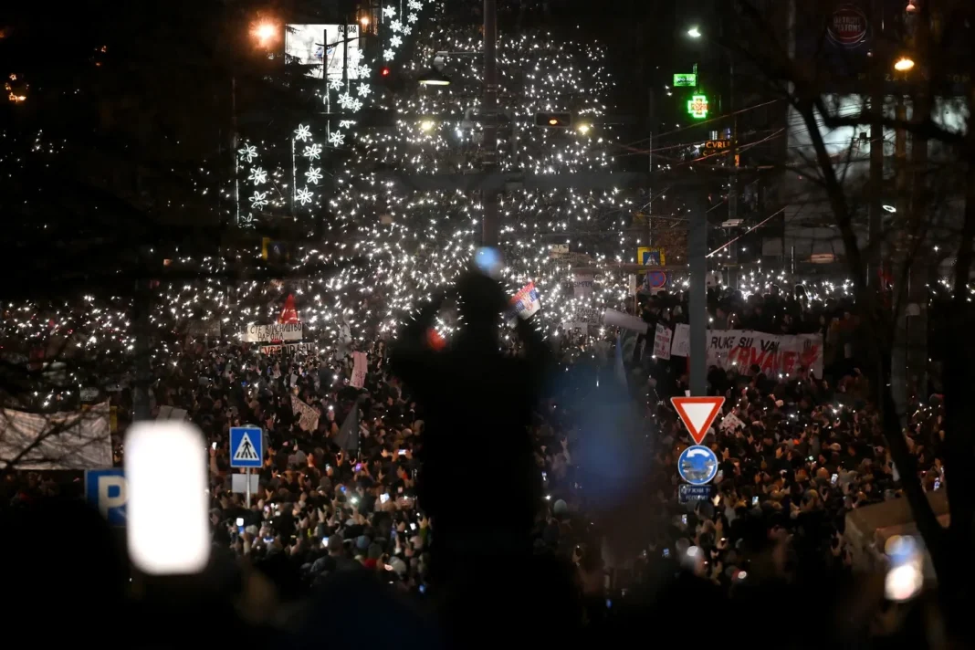 studentski-protest-na-trgu-slaviji,-prema-proceni-arhiva-javnih-skupova,-najveci-protest-ikada-u-srbiji-–-nedeljnik