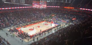 „delije“-zapanjile-atinu:-desetine-navijaca-zvezde-otisle-u-prestonicu-grcke-i-uradile-–-ovo-(video)