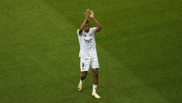 mbape-nadmasio-ronalda,-real-ponovo-prvi:-francuz-sa-dva-gola-„lansirao“-madridjane-na-vrh-tabele
