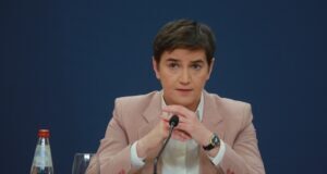 „ovo-je-postalo-samo-puko-maltretiranje-ljudi“:-brnabic-o-blokadi-gsp-a-–-nedeljnik
