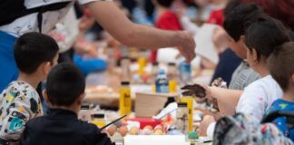 zvezda-nastavila-lepu-tradiciju:-crveno-beli-ugostili-decu-bez-roditeljskog-staranja
