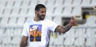 senzacija!-aleksandar-mitrovic-se-vraca-u-evropu,-oblaci-crno-beli-dres!
