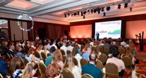 sesta-regionalna-konferencija-rizici-novog-doba-i-odrzivost:-let-u-nepoznato-–-nedeljnik