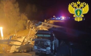 nadvoznjak-pao-na-voz:-teska-nesreca-u-rusiji,-u-toku-je-spasavanje-putnika-ima-zrtava-(video)