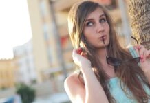 protrljajte-oci:-ovo-nije-ista-zena-jer-jedna-je-pjevacica-iz-srbije,-a-druga-iz-hrvatske!