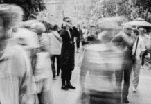 izlozba-fotografija-koju-nije-potrebno-videti:-nevidljivi-svet-(world-unseen)-stize-u-beograd-–-nedeljnik
