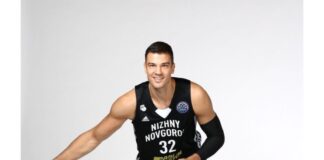 jelena-karleusa-potvrdila-da-je-on-njen-novi-ljubavnik:-“velik-je,-pravi-avatar!”