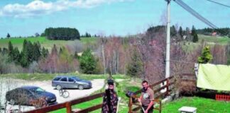 prica-o-tome-kako-joj-je-tesko-i-da-skuplja-smece,-ali-pjevacica-ima-3-stana-u-centru,-kuce-na-planini-i-na-moru…