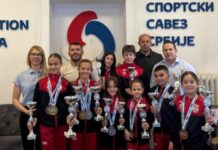 ponosni-na-medalje:-mali-fitnes-majstori-u-poseti-sportskom-savezu-srbije