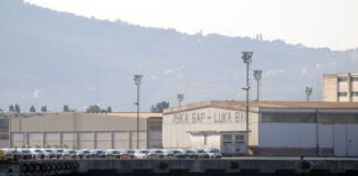 udar-u-srce-podzemlja:-u-slobodnoj-zoni-luke-bar-pocelo-unistenje-cigareta-namenjenih-svercu