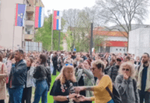 poceo-protest-ispred-skupstine-vojvodine-–-nedeljnik