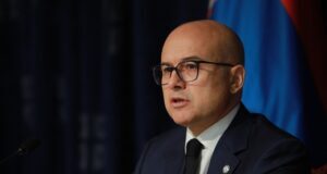 prva-reakcija-vlasti-na-studentski-ultimatum:-„oni-najavljuju-nasilje“-–-nedeljnik