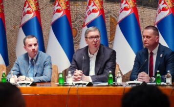 „na-pamet-im-ne-pada-da-objasne-zasto-napadaju-suverene-zemlje“-vucic:-nervoza-i-histerija-u-svetu-sve-veca,-obojene-revolucije-manje-uspesne