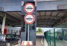 teretnjaci-na-batrovcima-i-sremskoj-raci-na-izlazu-iz-srbije-cekaju-po-pet-sati:-evo-kakvo-je-stanje-na-putnickim-terminalima
