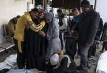 „pokolj-pod-plastom-humanitarne-pomoci“:-lekari-bez-granica-optuzili-ameriku-i-izrael