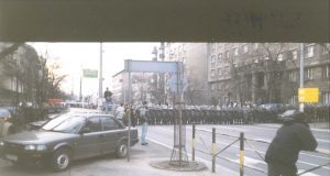 vucicev-kontramiting:-pristalice-doveo-autobusima-iz-pojedinih-delova-srbije-–-oni-ne-znaju-program,-idu-u-pionirski-park-–-nedeljnik