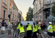 studenti-kontejnerima-blokirali-prilaze-krunskoj-–-nedeljnik