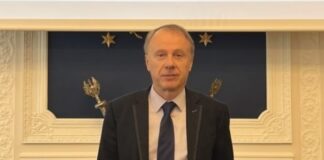 brnabic:-rektor-djokic-je-znao-cemu-sluzi-skup-na-kome-je-govorio-i-da-se-sprema-nasilje!-kakav-on-legitimitet-ima?!