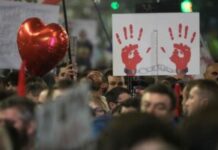 studente-hapse-zbog-prisluskivanih-razgovora-na-plenumima-–-nedeljnik