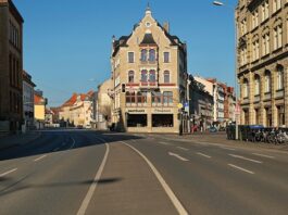 „baka-darka-lazica-me-je-jurila-dzogerom“:-miljana-kulic-otkrila-sta-je-sve-radila-poznatim-pevacima