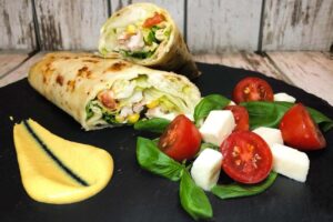 tortilja-sa-povrcem-i-piletinom:-recept-za-brzi-letnji-rucak-koji-budi-sva-cula-–-nedeljnik