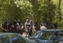 policija-se-rasporedjuje-ispred-fon-a:-kolokvijumi-traju-u-objektima-van-fakulteta-–-nedeljnik