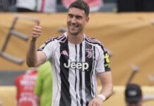 kakav-samar-staroj-dami!-cela-italija-bruji-o-potezu-dusana-vlahovica-kojim-je-pljunuo-na-juventus-(foto)
