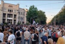 arhiv-javnih-skupova:-na-protestu-ipred-pravnog-fakulteta-bilo-oko-15-000-okupljenih-–-nedeljnik