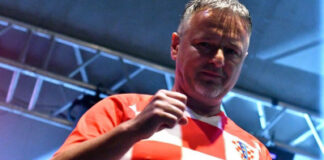 pustio-tudjmanov-govor,-pa-slavio-pokolj-srba:-jeziv-kraj-tompsonovog-koncerta,-dronovi-na-nebu-ispisali-„oluja-95“