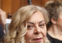 ministarka-gradjevinrstva-preti-svima-koji-ukazuju-da-deonica-autoputa-nije-bezbedna:-„sirenje-panike-je-krivicno-delo“-–-nedeljnik
