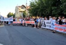 u-toku-skup-podrske-anesteziologu-vladimiru-stefanovicu-ispred-centralnog-zatvora-–-nedeljnik