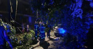 izdato-upozorenje:-srbiju-danas-ocekuje-jaka-oluja-sa-krupnim-gradom-i-snaznim-naletima-vetra-–-nedeljnik