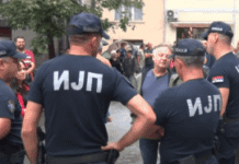 uzicani-pozivaju-na-novo-okupljanje-zbog-odredjivanja-pritvora-uhapsenim-sugradjanima:-„dogorelo-do-nokata“,-porucio-advokat-krstic-–-nedeljnik