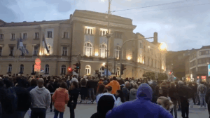vise-hiljada-ljudi-u-uzicu-trazi-oslobadjanje-uhapsenih-gradjana-–-nedeljnik