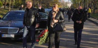 „sreca-sto-sam-otisla-na-pregled“:-pevacici-dijagnostifikovan-rak-dojke