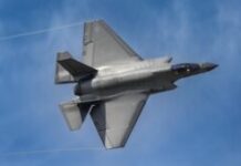 medjunarodni-hit-na-aerodromu:-f‑35b-“zarobljen”-u-indiji-ceka-povratak-–-nedeljnik