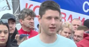 milos-pavlovic-prijavio-park-kao-boraviste:-mup-navodi-da-adresa-nije-evidentirana,-advokat-smatra-prekrsajem-–-nedeljnik