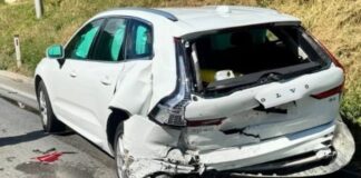 poznati-pevac-doziveo-saobracajku:-na-njegov-automobil-naletelo-vozilo-iz-suprotnog-smera-(foto)