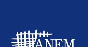anem:-zandarm-na-blokadi-milosa-velikog-napao-ekipu-n1,-pokusao-da-otme-kameru-–-nedeljnik