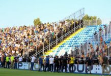 „lazete,-kukavice!“-poljski-navijaci-u-soku-zbog-onog-sto-su-uradile-pristalice-fk-novi-pazar-pred-revans-sa-jagjelonjom