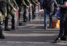poljski-huligani-divljali-u-centru-beograda!-policija-hapsi-pred-zvezdin-mec-u-kvalifikacijama-za-ligu-sampiona!