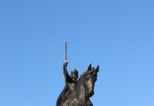„prva,-pa-teska!“-tomislav-sivic-ovako-najavio-mec-protiv-zeleznicara-u-pancevu