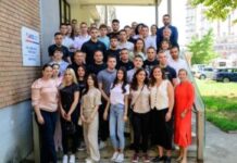 mladi-pancevci-na-praksi-u-rafineriji-nafte-i-petrohemiji-–-nedeljnik
