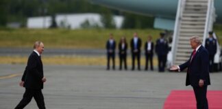 (uzivo)-samit-putina-i-trampa:-rukovali-se-ruski-i-americki-predsednik-(video)